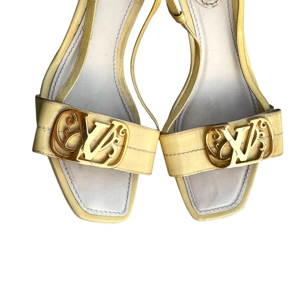 Louis Vuitton Vintage Sandals Patent Front Logo - Picture 13 of 17